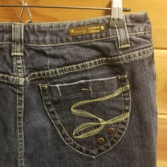 Seven7 Premium Denim Capris   - Picture 4 of 6